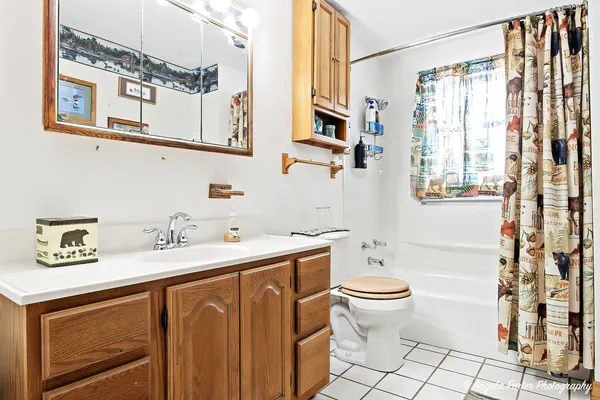 $329,900 | 8 East Rollins Road, Round Lake Beach, IL 60073