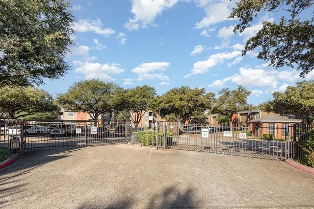 $155,900 | 3621 West Northgate Drive, Unit 230, Irving, TX 75062