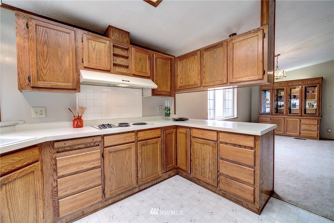 24328 S Park Bothell, WA 98021 - Photo 5 of 24