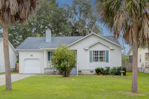 $2,300 | 140 Evergreen Magnolia Avenue, Goose Creek, SC 29445