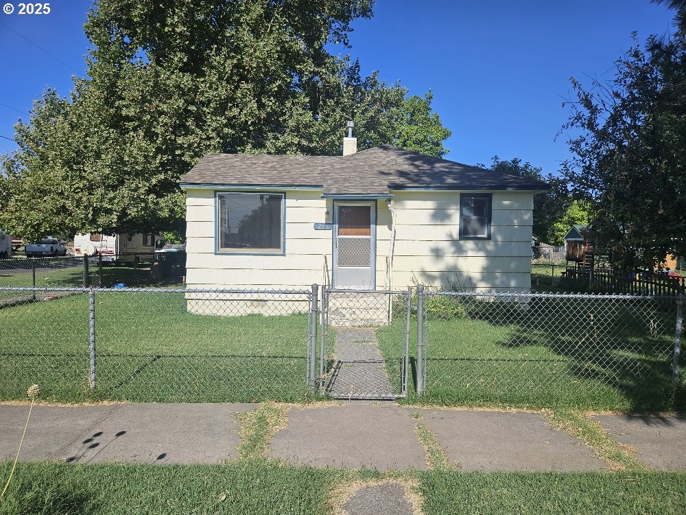 265 Southwest Barbara Street Stanfield, OR 97875 - Photo 1 of 16 Gallery Image 1