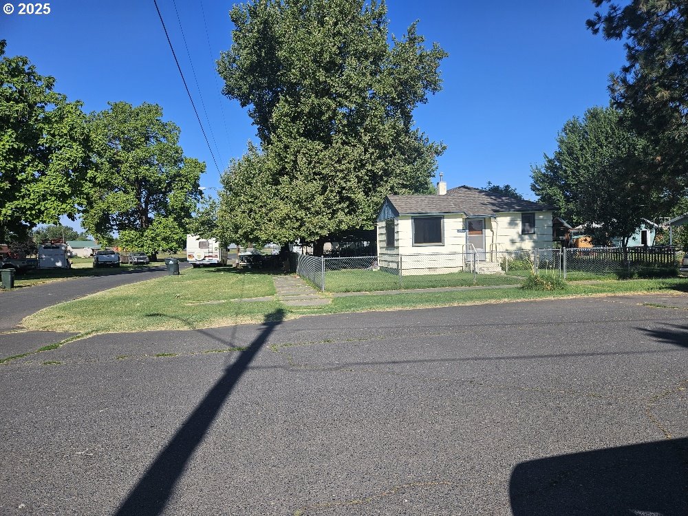 265 Southwest Barbara Street Stanfield, OR 97875 - Photo 2 of 16 Gallery Image 2