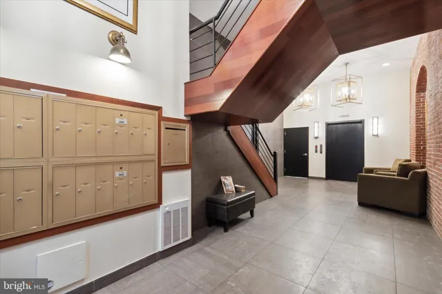 $299,999 | 12 Letitia Street, Unit 204, Philadelphia, PA 19106