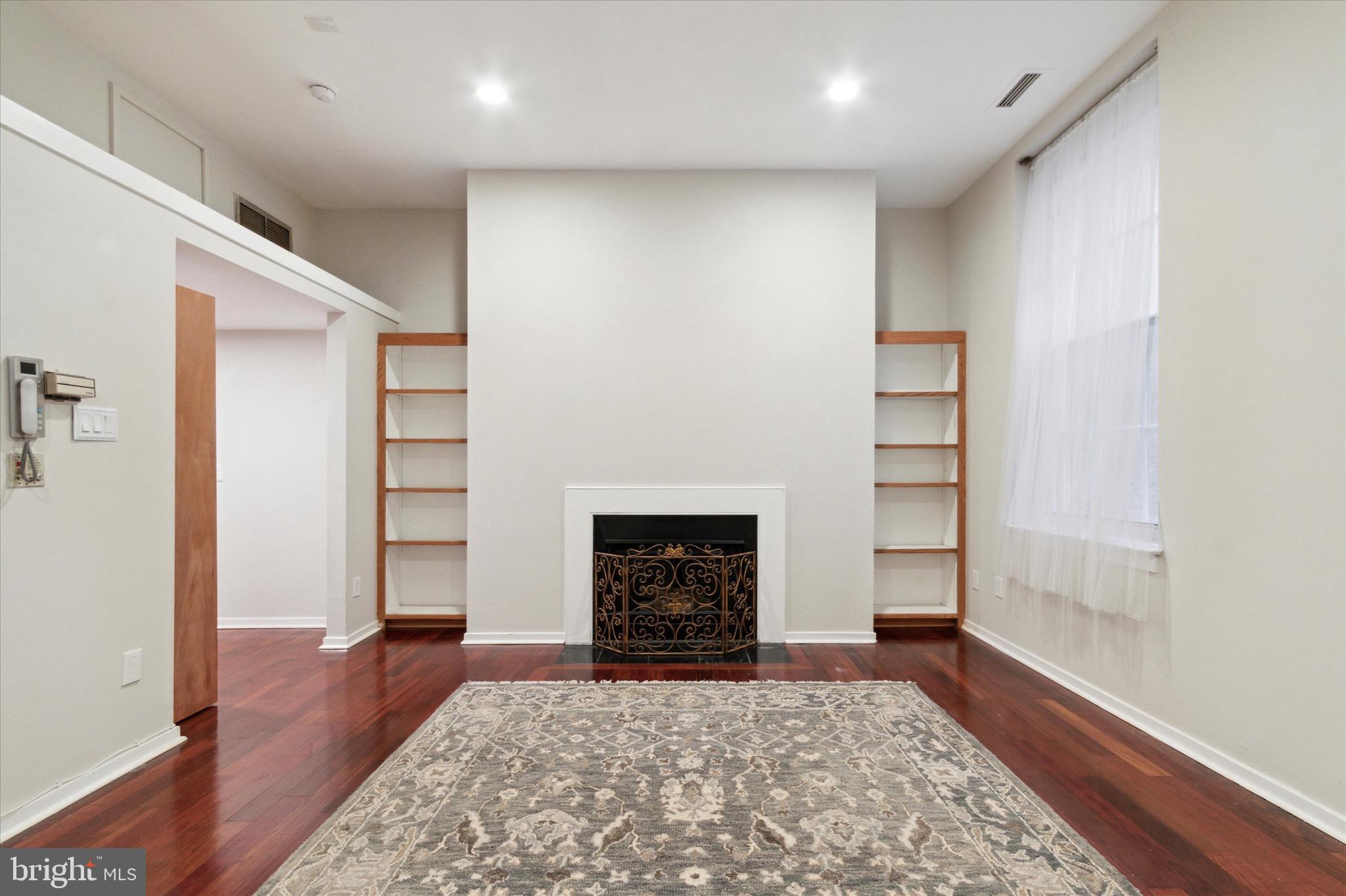 12 Letitia Street, Unit 204 Philadelphia, PA 19106 - Photo 9 of 21