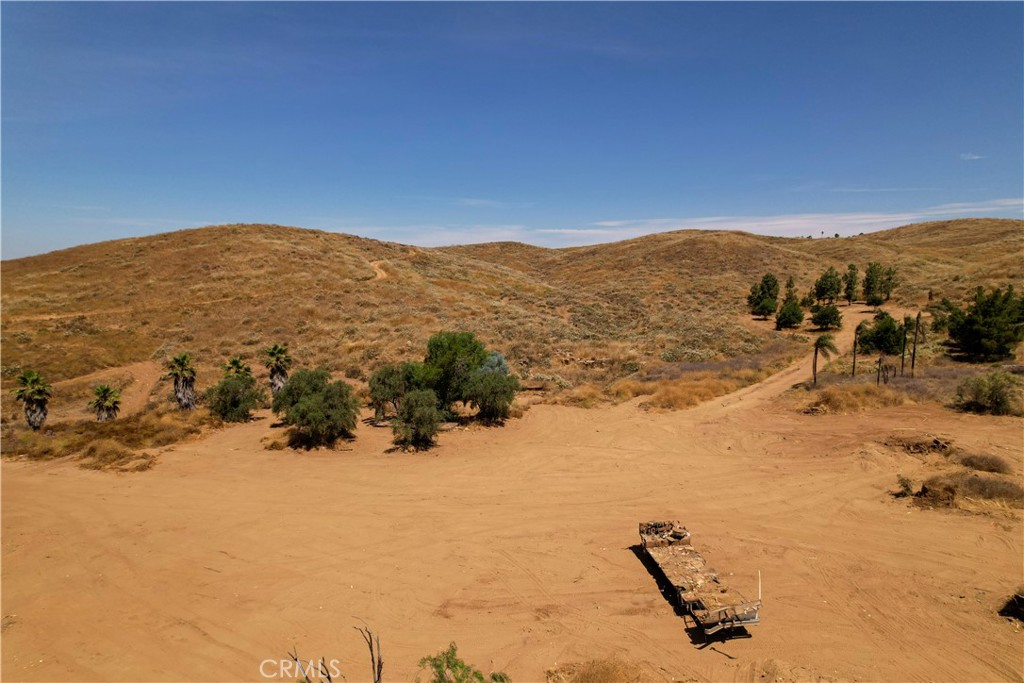 39282 San Ignacio Road Hemet, CA 92544 - Photo 17 of 21 a view of a lake with a mountain