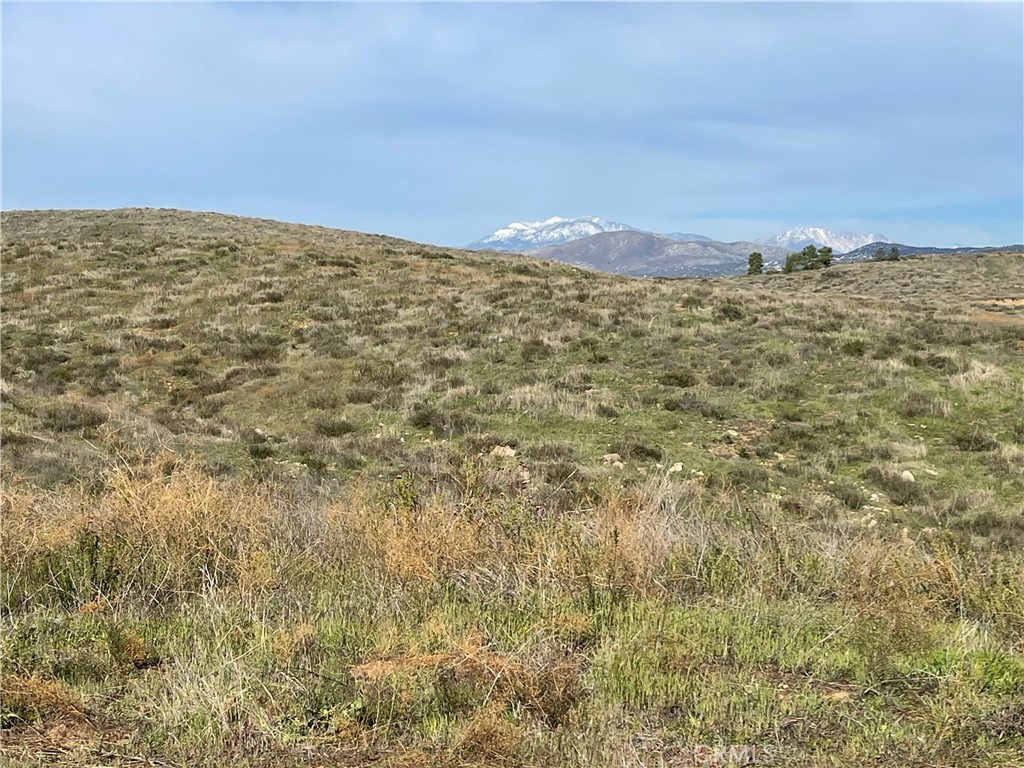39282 San Ignacio Road Hemet, CA 92544 - Photo 7 of 21 a view of ocean view and mountain