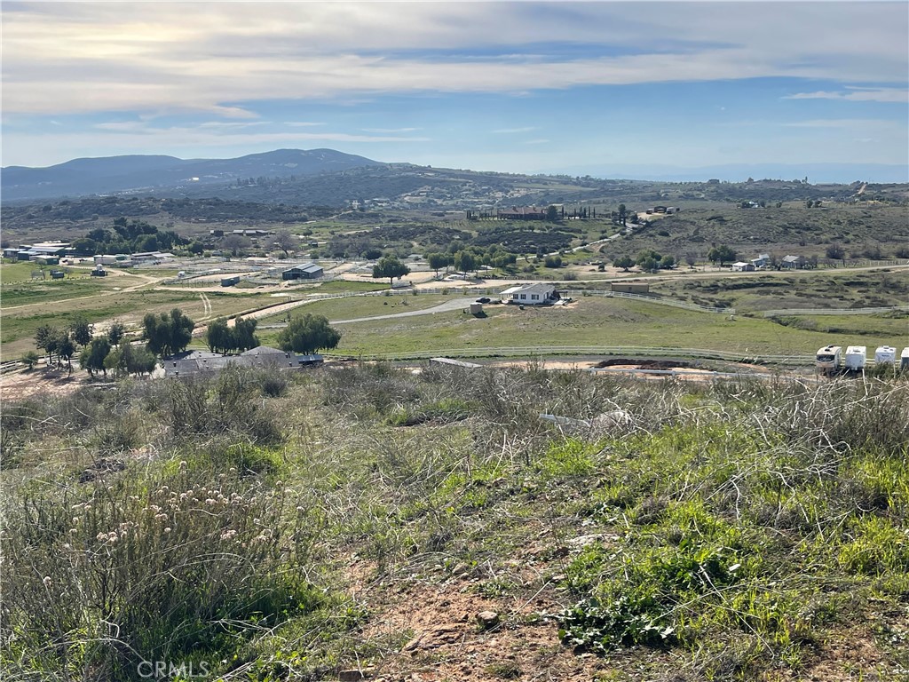 39282 San Ignacio Road Hemet, CA 92544 - Photo 8 of 21 a view of lake with mountain