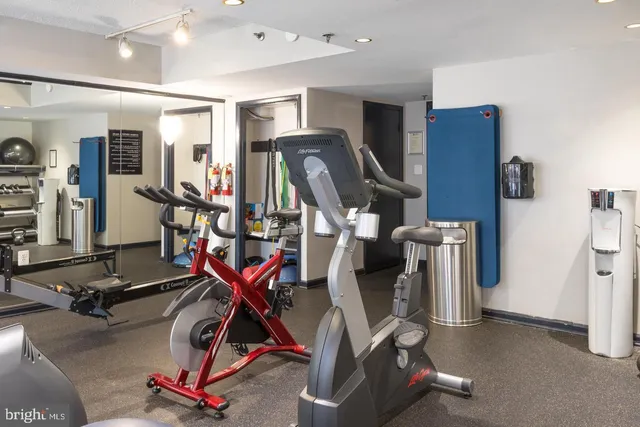 $3,200 | 1001 North Randolph Street, Unit 811, Arlington, VA 22201