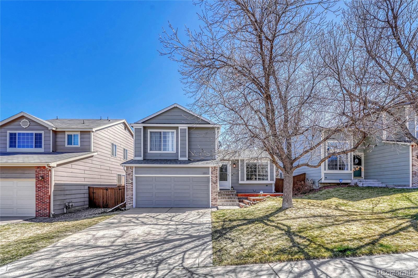 9851 South Castle Ridge Circle Highlands Ranch, CO 80129 - Photo 2 of 30