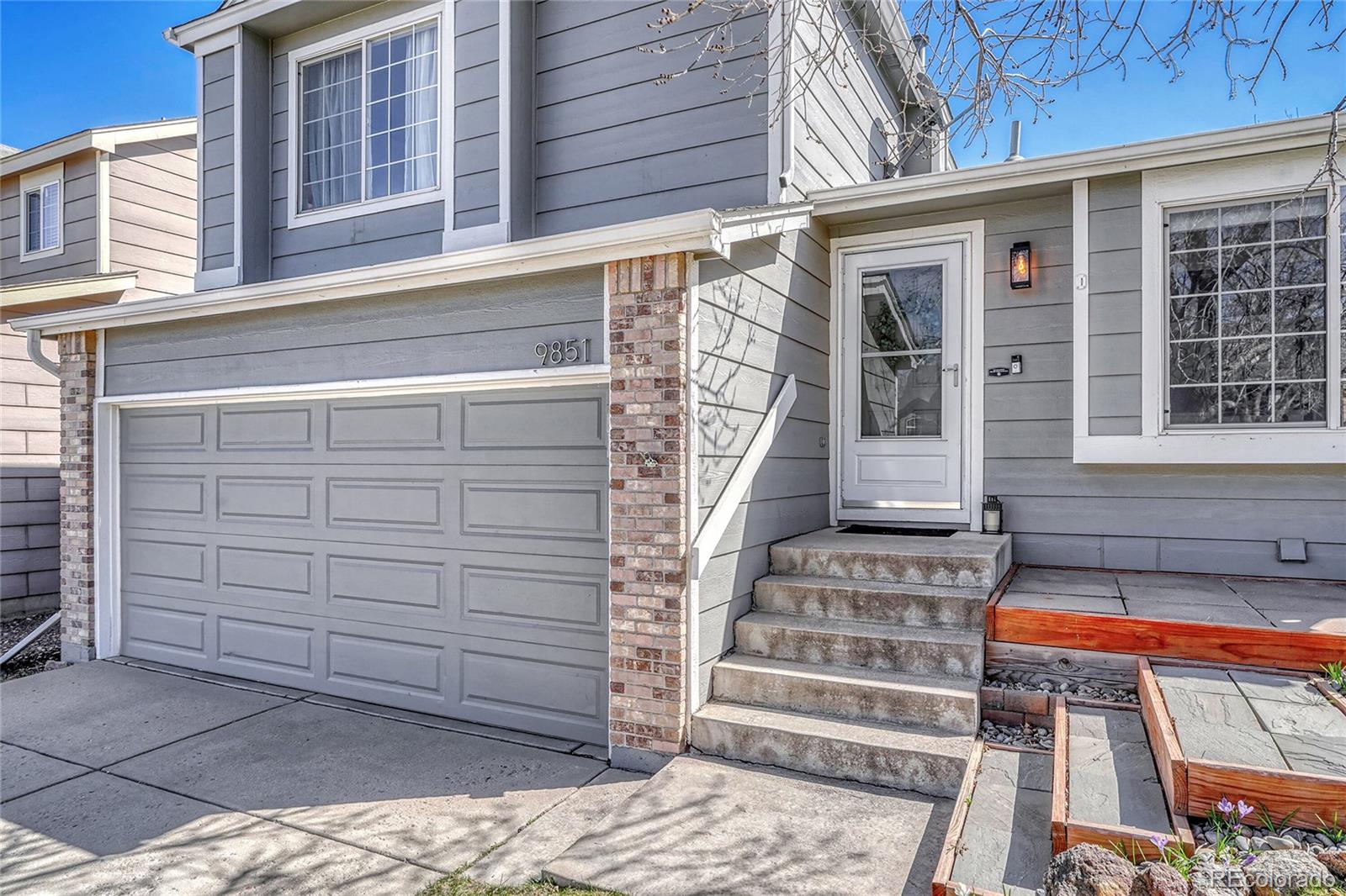 9851 South Castle Ridge Circle Highlands Ranch, CO 80129 - Photo 3 of 30