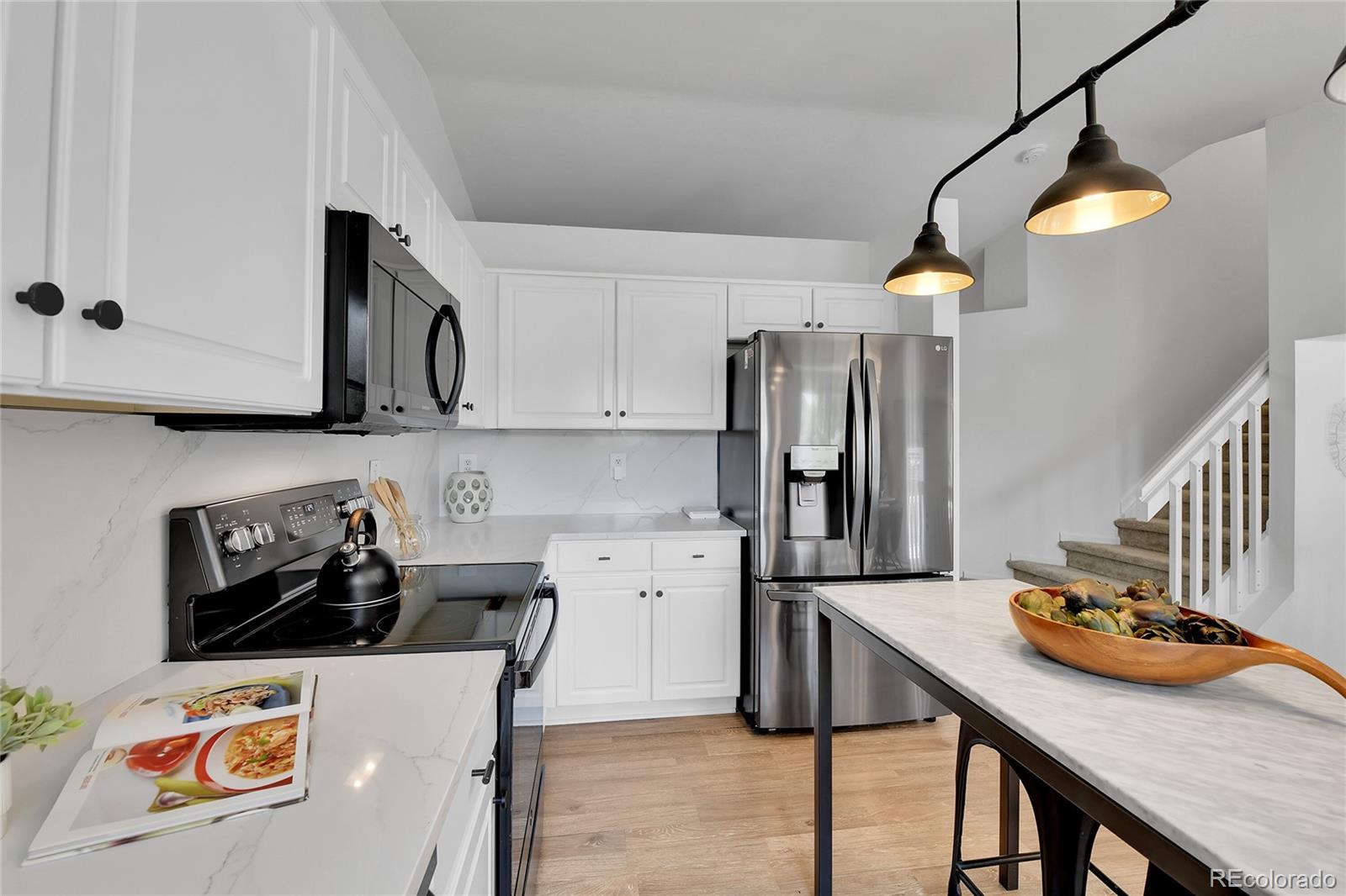 9851 South Castle Ridge Circle Highlands Ranch, CO 80129 - Photo 8 of 30