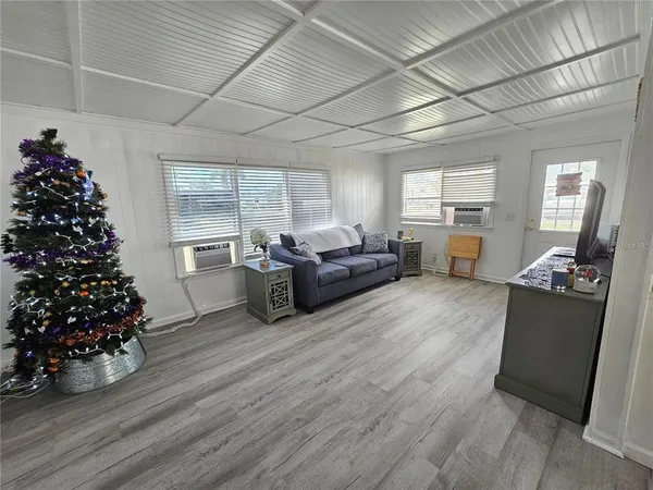 $1,900 | 321 4th Avenue West, Palmetto, FL 34221