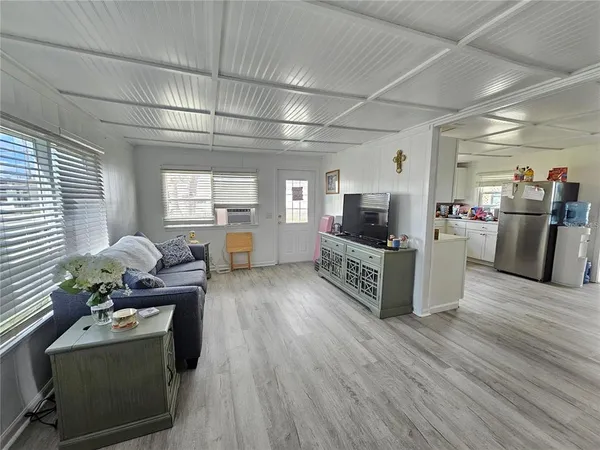 $1,900 | 321 4th Avenue West, Palmetto, FL 34221