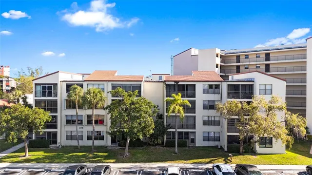 $1,650 | 2312 South Cypress Bend Drive, Unit 205, Pompano Beach, FL 33069