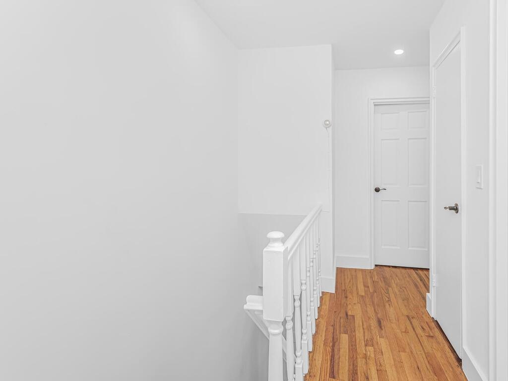 4062 Ely Avenue Bronx, NY 10466 - Photo 17 of 33