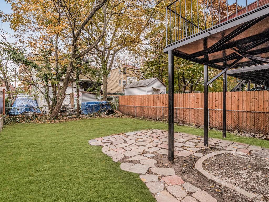 4062 Ely Avenue Bronx, NY 10466 - Photo 30 of 33