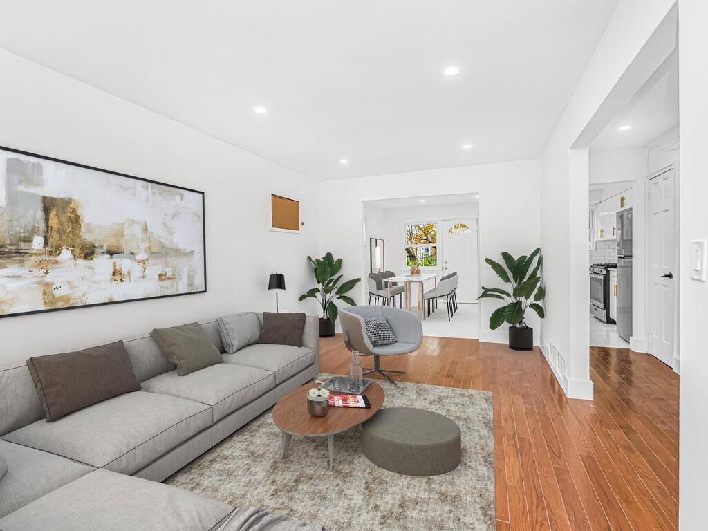 4062 Ely Avenue Bronx, NY 10466 - Photo 3 of 33