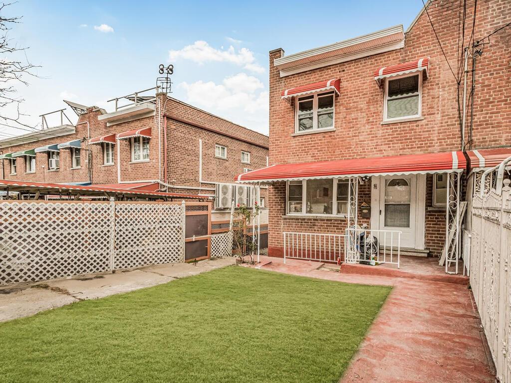 4062 Ely Avenue Bronx, NY 10466 - Photo 32 of 33