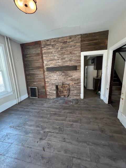 18 Observatory Street Manor, PA 15665 - Photo 5 of 14 DININGROOM WITH DECORATIVE FIREPLACE