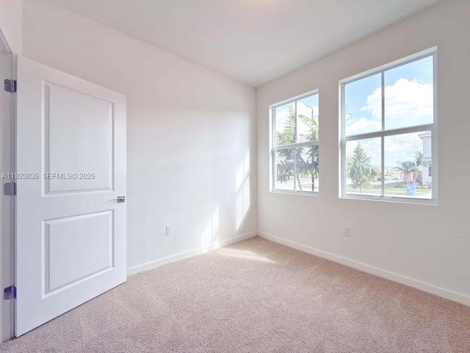 196 Northeast 13th Avenue Homestead, FL 33033 - Photo 17 of 33