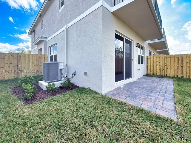 $3,600 | 196 Northeast 13th Avenue, Homestead, FL 33033