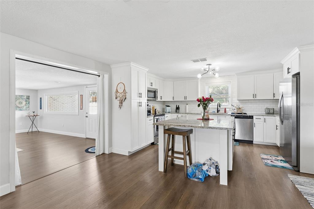 273 Avalon Road Winter Garden, FL 34787 - Photo 6 of 32