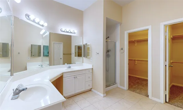 $2,900 | 2810 White Oak Lane, Pearland, TX 77581