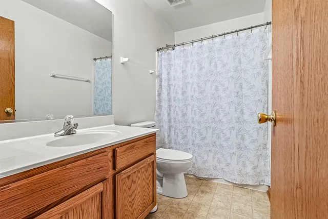 $289,900 | 16212 Golf View Drive, Lockport, IL 60441