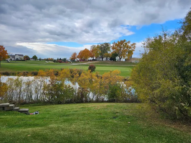 $289,900 | 16212 Golf View Drive, Lockport, IL 60441