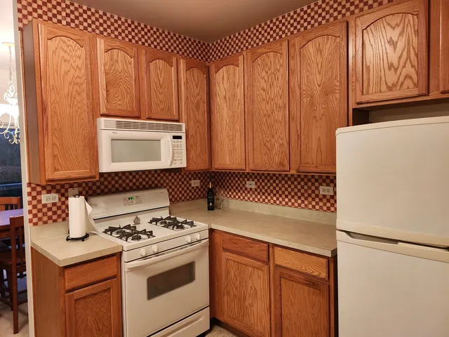 $297,000 | 16212 Golf View Drive, Lockport, IL 60441