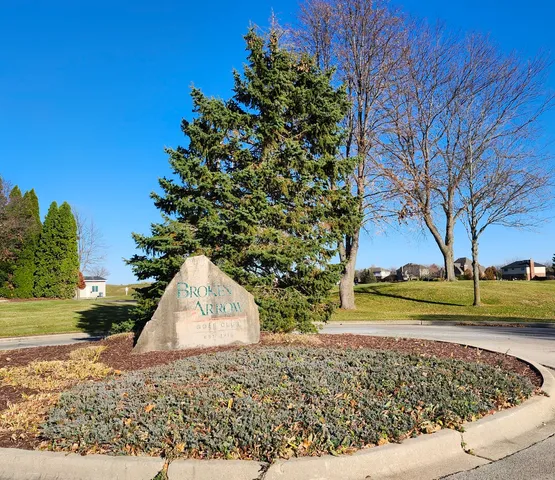 $289,900 | 16212 Golf View Drive, Lockport, IL 60441