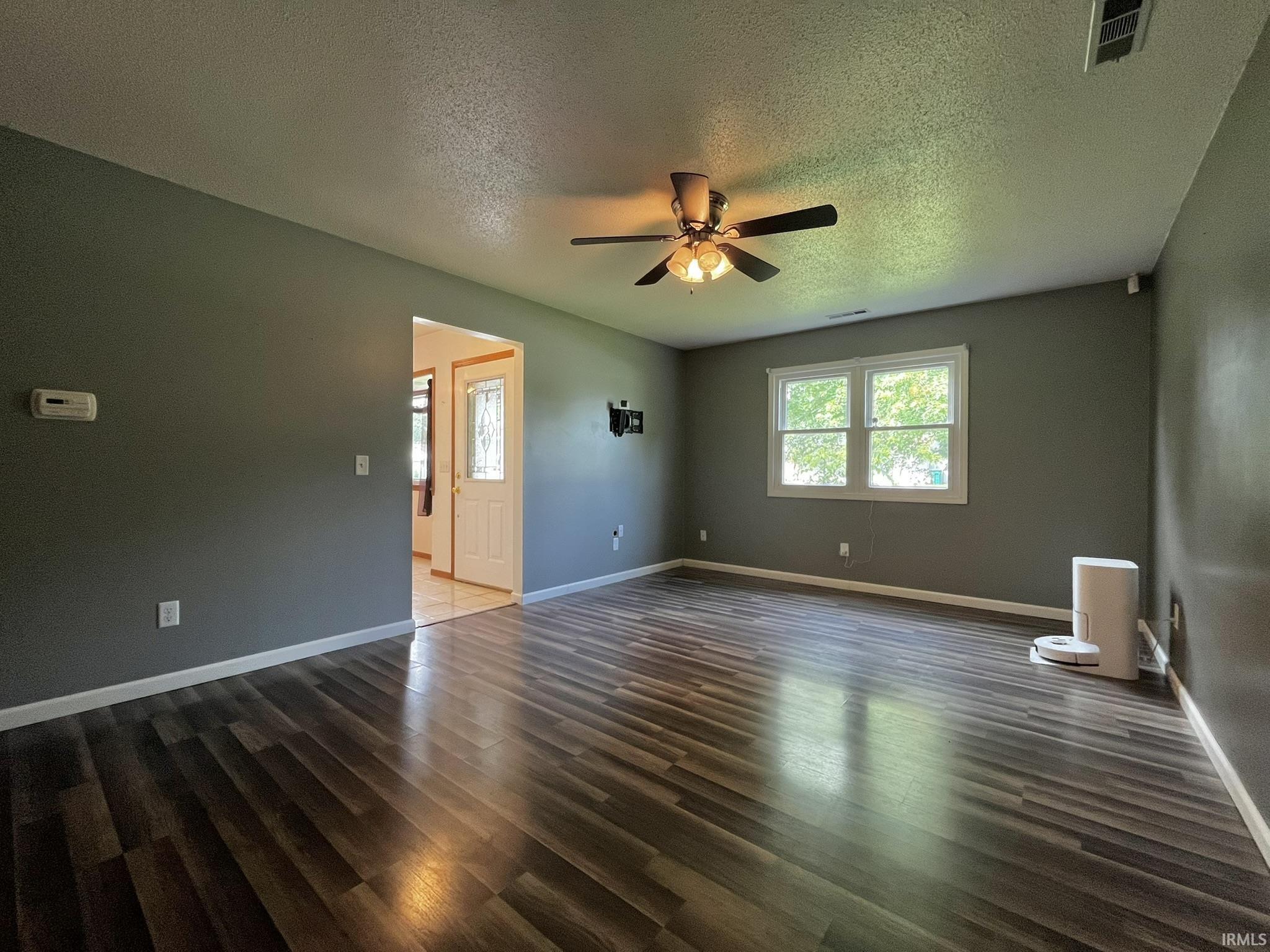 8909 Mariners Ridge Drive Fort Wayne, IN 46819 - Photo 11 of 35