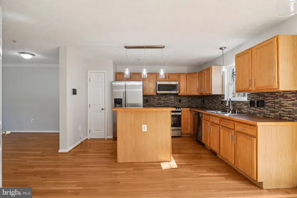 $380,000 | 8033 Bloomsbury Place, White Plains, MD 20695