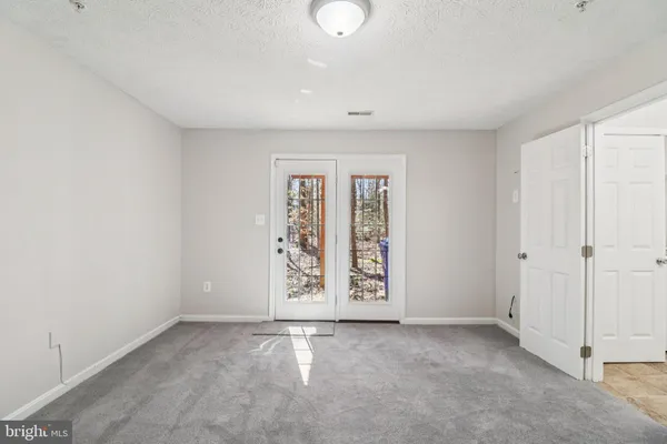 $380,000 | 8033 Bloomsbury Place, White Plains, MD 20695