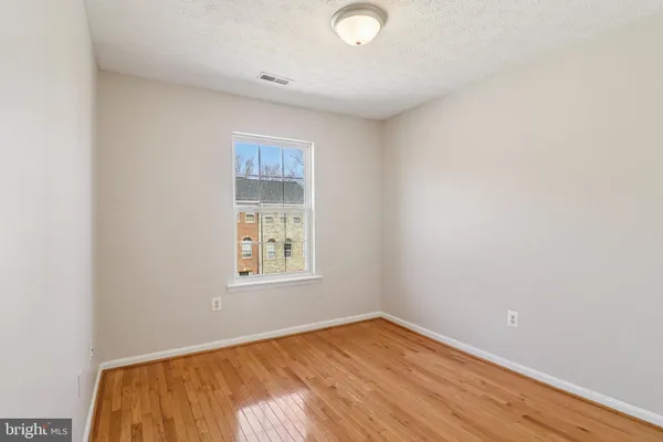 $380,000 | 8033 Bloomsbury Place, White Plains, MD 20695