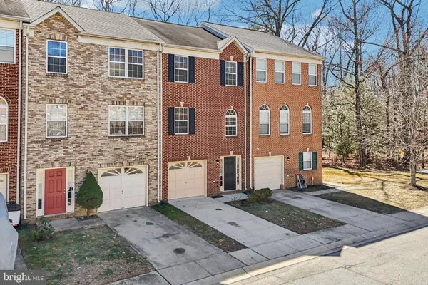 $380,000 | 8033 Bloomsbury Place, White Plains, MD 20695