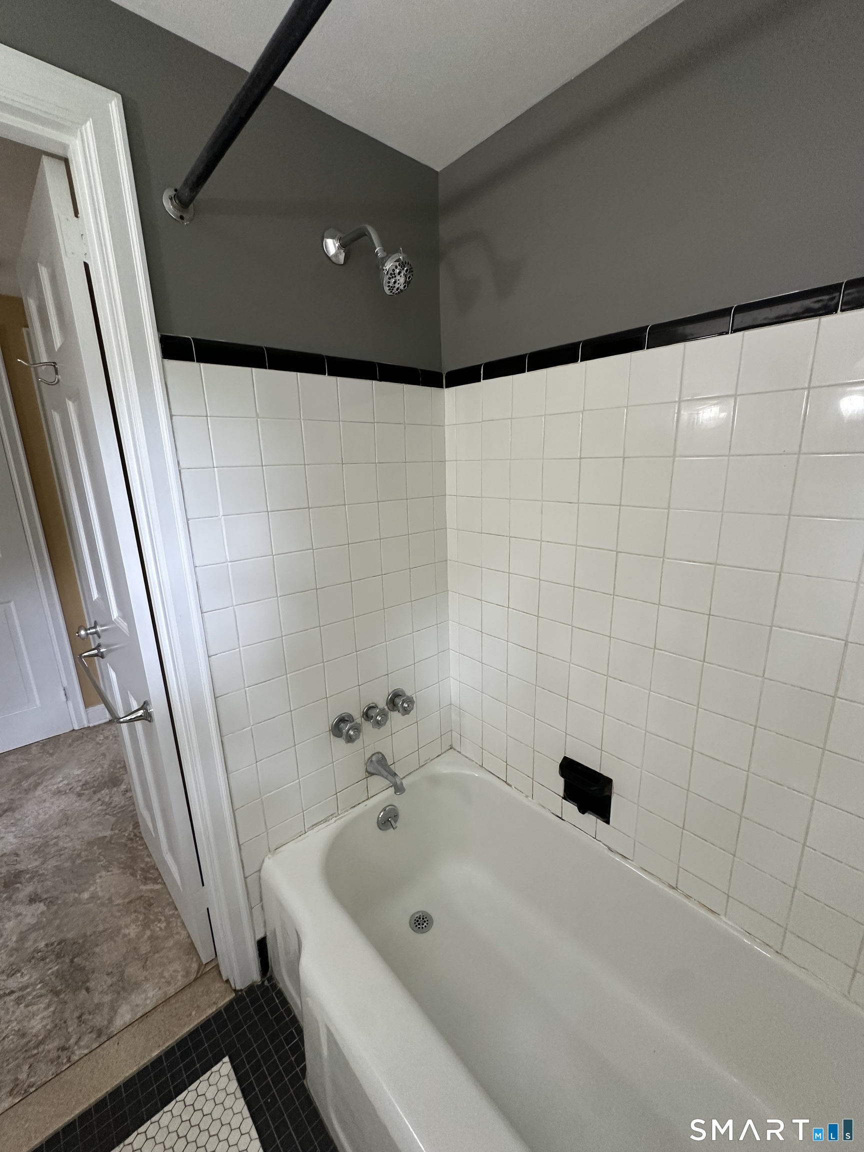 38 Cedar Ridge Road Newington, CT 06111 - Photo 13 of 40