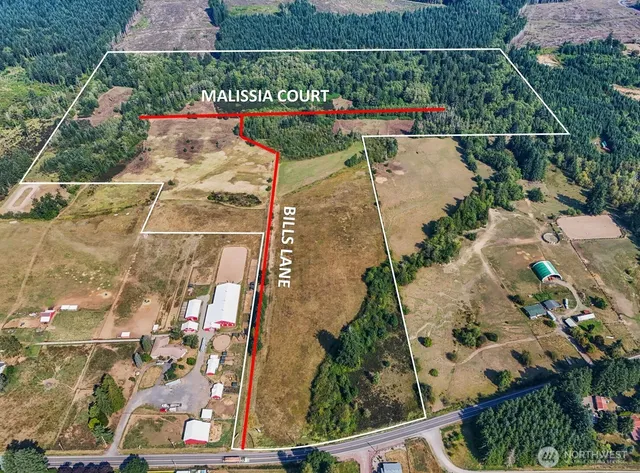 an aerial view of a house having outdoor space