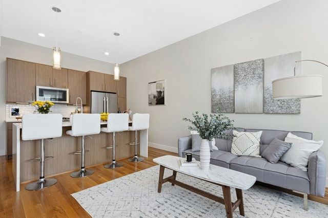 $1,120,000 | 2549 Massachusetts Avenue, Unit 2549, Cambridge, MA 02140