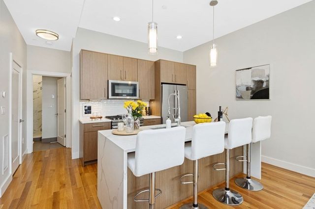 $1,120,000 | 2549 Massachusetts Avenue, Unit 2549, Cambridge, MA 02140