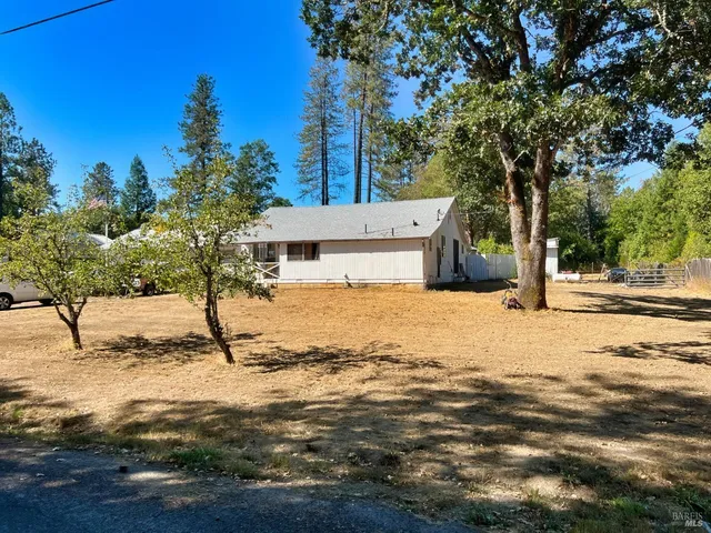 $270,000 | 44170 Lakeview Avenue, Laytonville, CA 95454