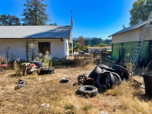 $270,000 | 44170 Lakeview Avenue, Laytonville, CA 95454