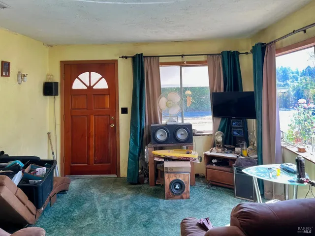 $270,000 | 44170 Lakeview Avenue, Laytonville, CA 95454