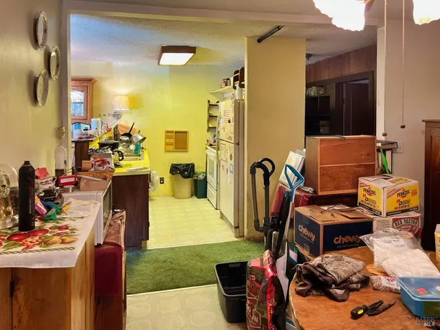 $270,000 | 44170 Lakeview Avenue, Laytonville, CA 95454