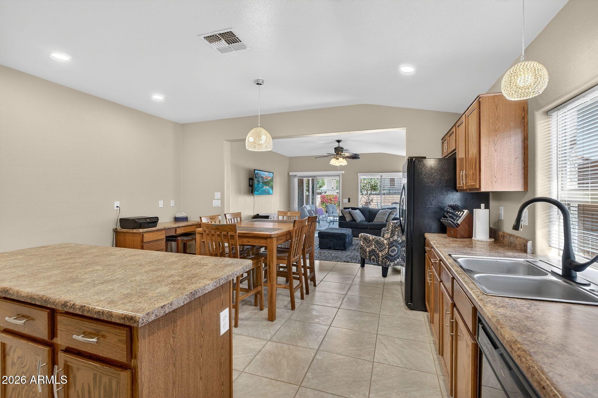 29207 North Mountain View Road San Tan Valley, AZ 85143 - Photo 11 of 40 011_18-web-or-mls-41n_mountain_view_rd_7
