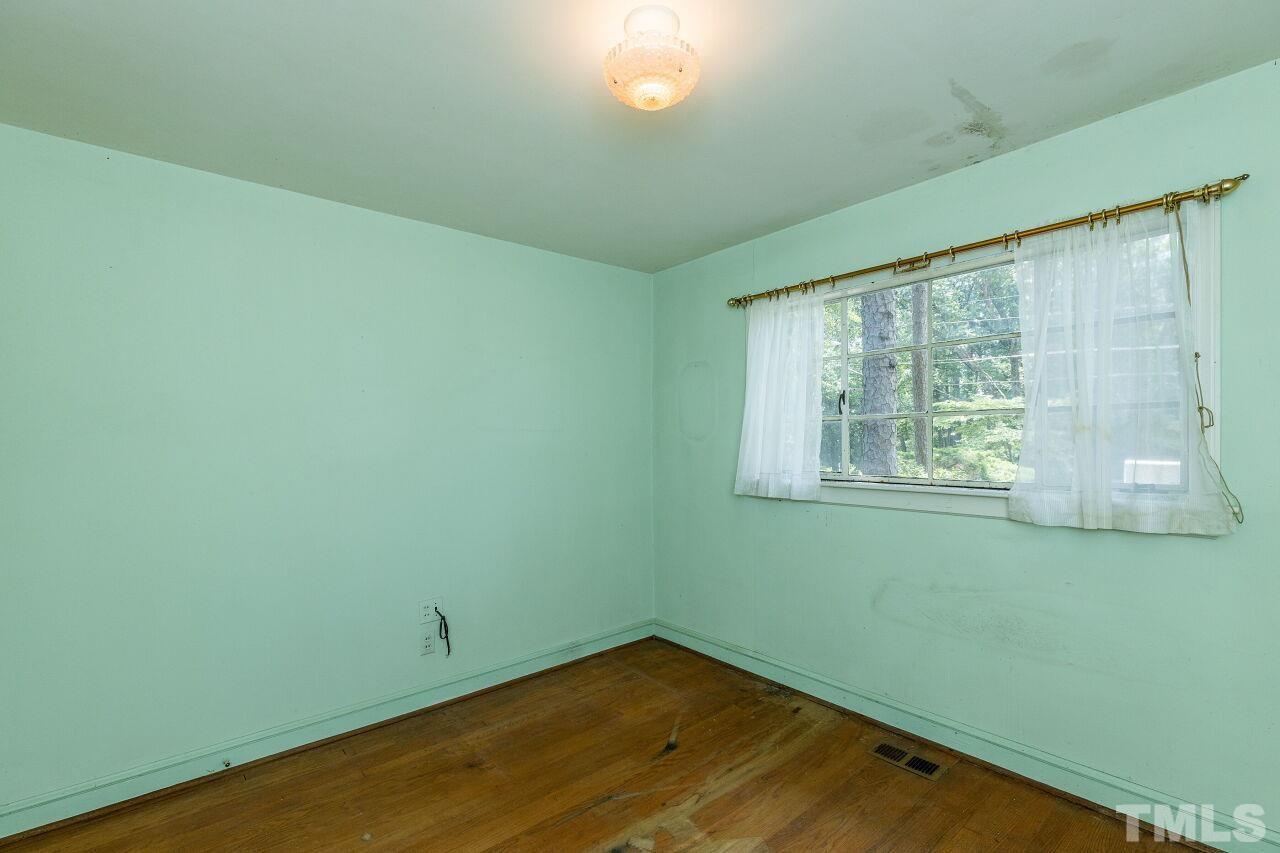 4104 Reavis Road Raleigh, NC 27606 - Photo 22 of 29
