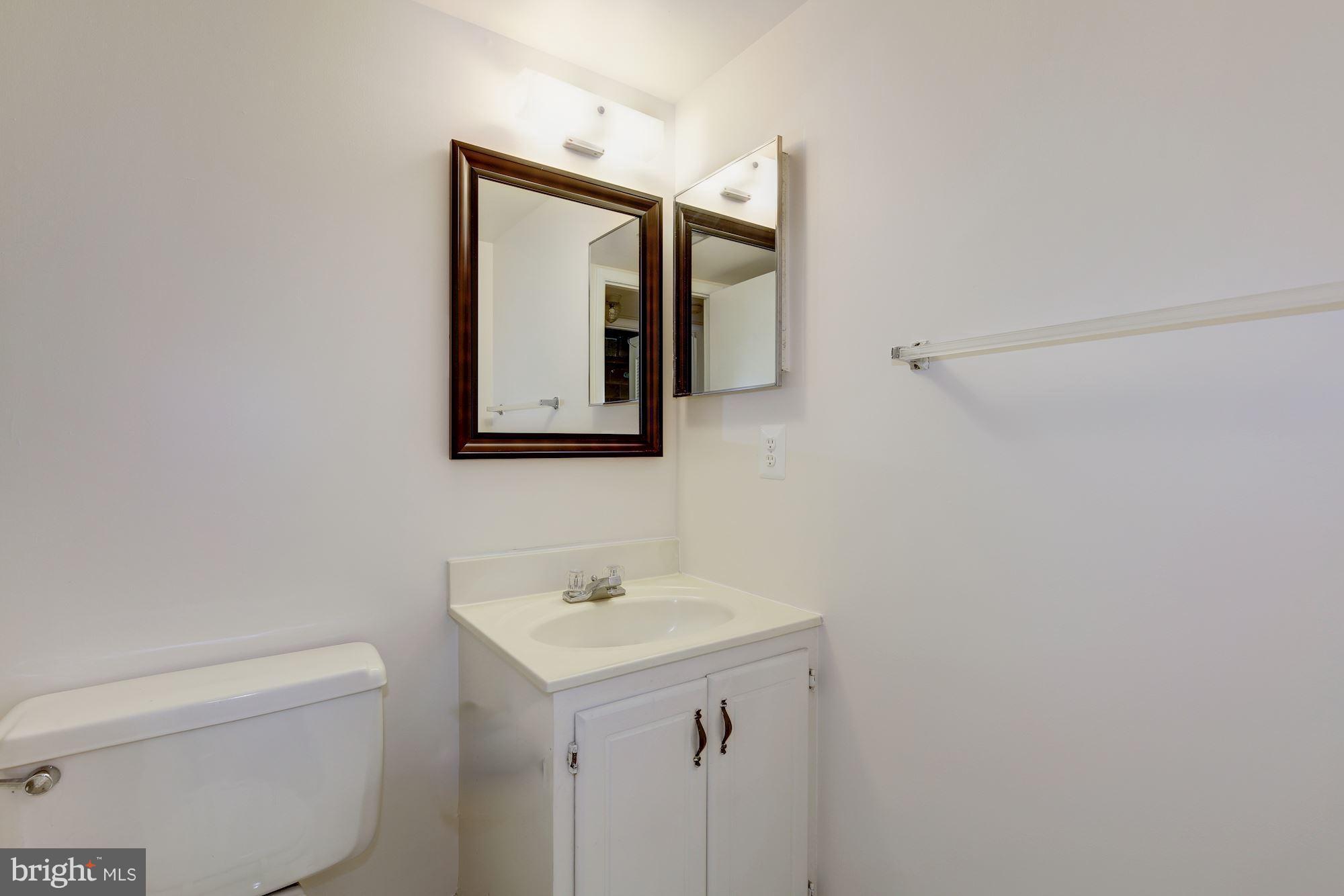 3720 Nimitz Road Kensington, MD 20895 - Photo 27 of 30 Bath