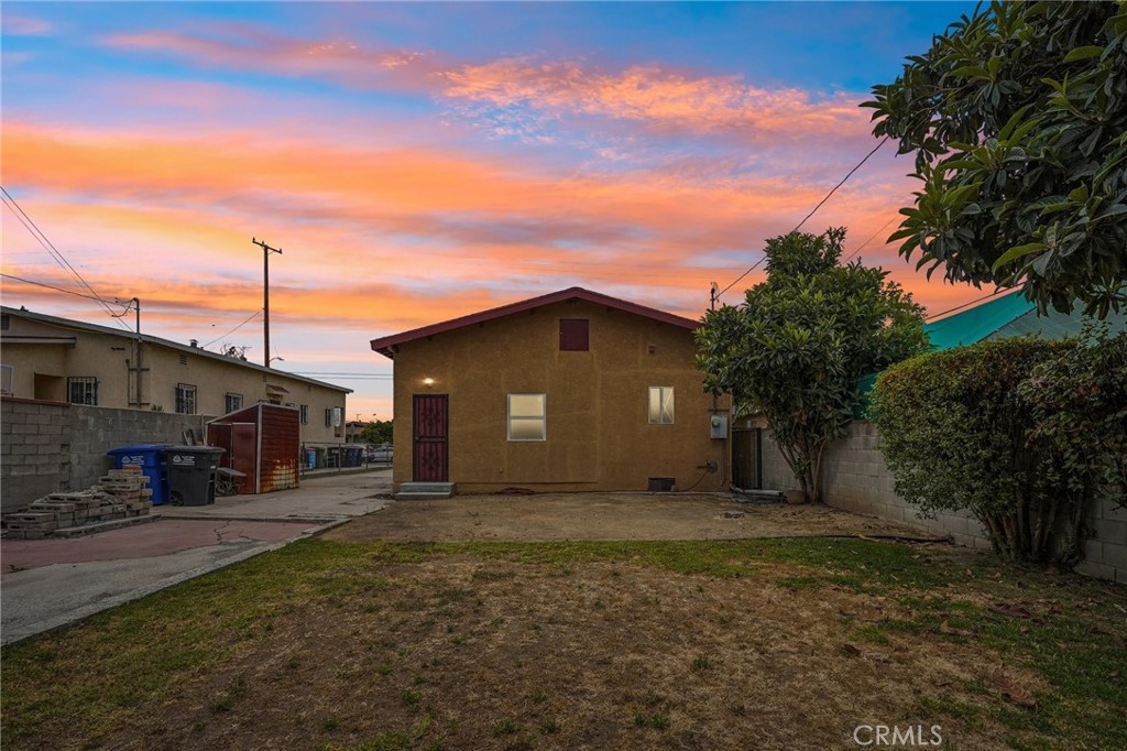 1359 South Downey Road Los Angeles, CA 90023 - Photo 39 of 54