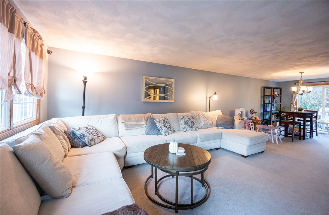 29 Scenery Lane Johnston, RI 02919 - Photo 4 of 14