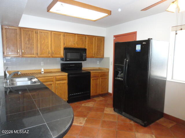 976 Arco Lane Rio Rico, AZ 85648 - Photo 3 of 15 DSC05508